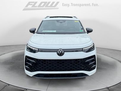New 2025 Volkswagen Tiguan SE R-Line