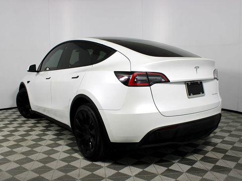 Used 2020 Tesla Model Y Long Range image 30