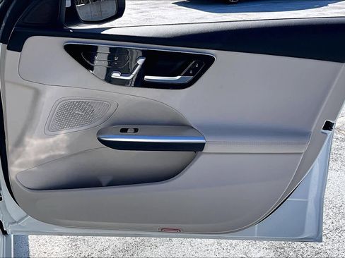 Used 2022 Mercedes-Benz C 300 C 300 image 23