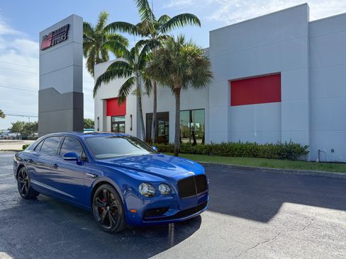 Used 2017 Bentley Flying Spur S W12 AWD/4WD image 1