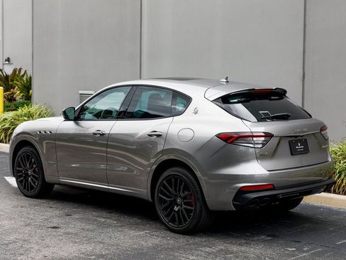 Used 2021 Maserati Levante S GranSport image 3