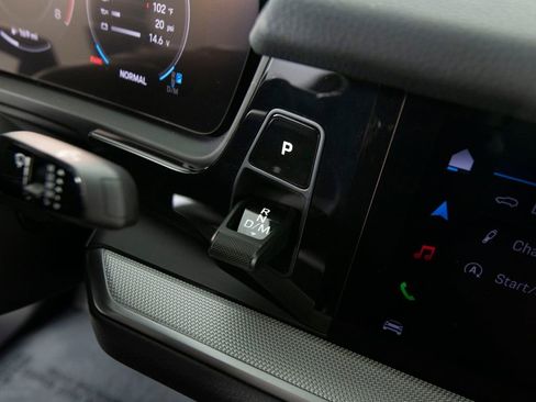 Certified 2025 Porsche Cayenne Coupe image 27