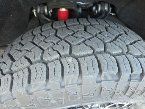 Used 2024 Chevrolet Silverado 2500 LT w/ Z71 Sport Edition image 7