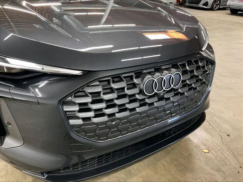 Certified 2025 Audi Q5 Premium w/ Convenience Package AWD/4WD image 31