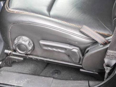 Used 2023 Jeep Gladiator Overland image 19