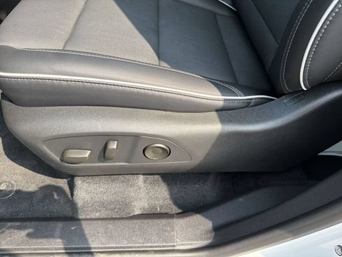 Used 2026 Buick Enclave Preferred FWD image 36