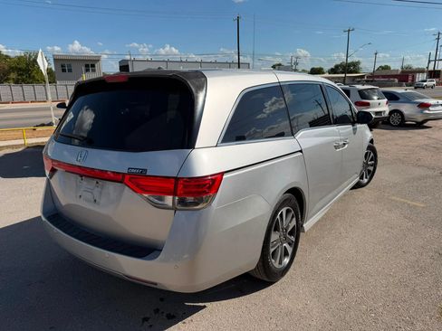 Used 2014 Honda Odyssey Touring Elite image 3