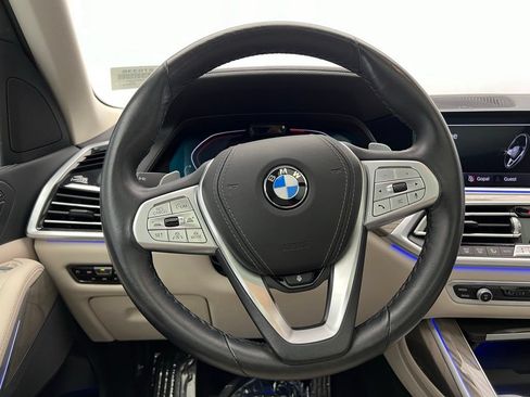 Used 2022 BMW X7 xDrive40i w/ Executive Package AWD/4WD image 18