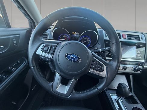 Used 2017 Subaru Outback 2.5i Limited image 13