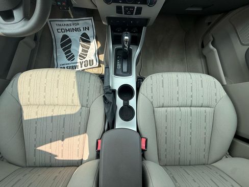 Used 2011 Ford Focus SE FWD image 25