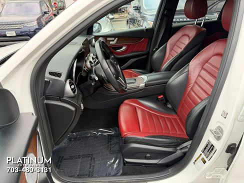 Used 2021 Mercedes-Benz GLC 300 GLC 300 4MATIC Sport Utility 4 image 14