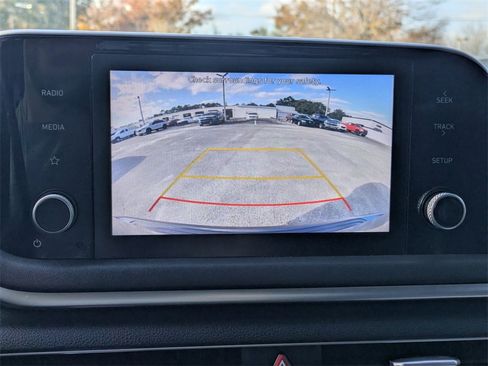 Used 2021 Hyundai Sonata SE image 19