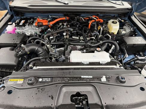 Used 2025 Toyota Land Cruiser w/ Premium Package image 34