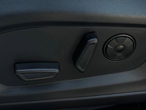 New 2026 Ford Explorer Platinum RWD image 43