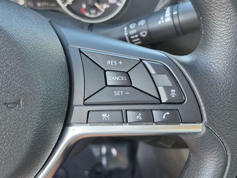 Certified 2024 Nissan Sentra SV FWD image 31