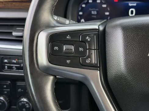 Used 2023 Chevrolet Suburban Premier image 14