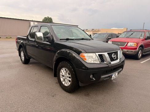 Certified 2019 Nissan Frontier SV w/ Value Truck Package RWD image 3