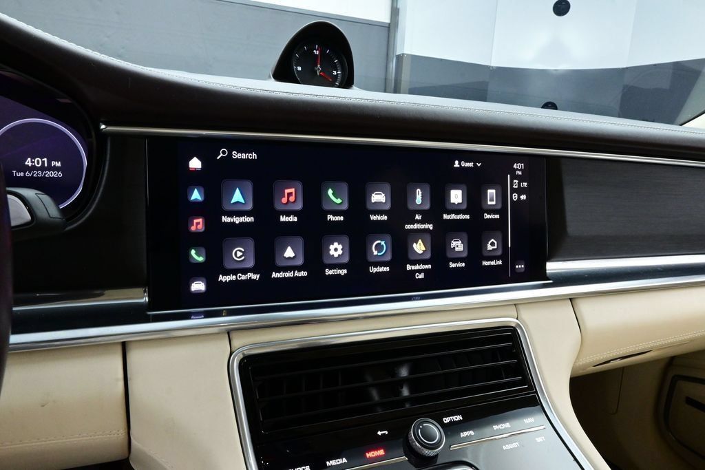 Certified 2023 Porsche Panamera 4 Platinum Edition AWD/4WD image 10