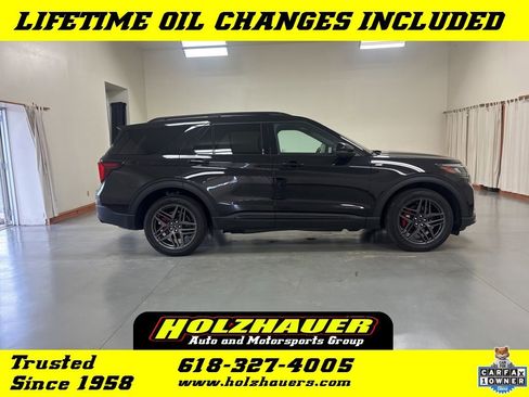 Used 2025 Ford Explorer ST-Line w/ Premium Package AWD/4WD image 1