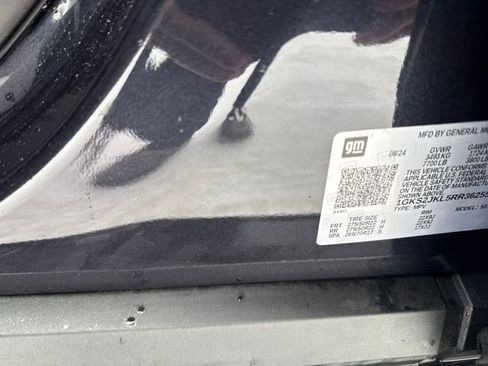 Used 2024 GMC Yukon XL Denali w/ Advanced Technology Package image 34