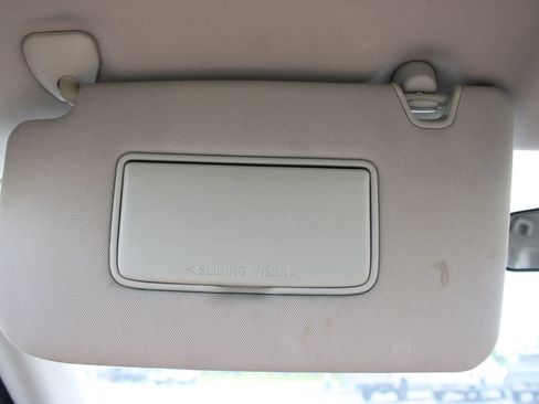 Used 2017 Nissan Rogue S FWD image 52