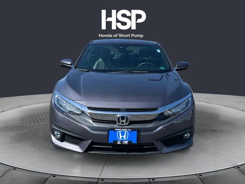Used 2018 Honda Civic Touring image 8