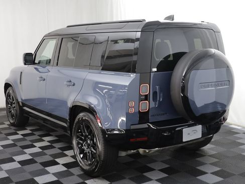 Certified 2026 Land Rover Defender 110 X-Dynamic SE AWD/4WD image 16