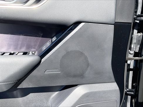 Used 2026 Land Rover Range Rover Velar Dynamic SE AWD/4WD image 35