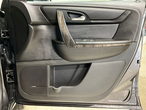 Used 2013 GMC Acadia SLT FWD image 24