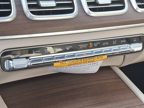 New 2026 Mercedes-Benz GLS 450 4MATIC image 14