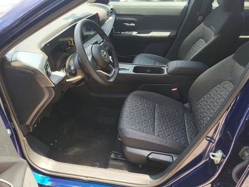 New 2025 Nissan Kicks SV w/ Illumination Package image 18