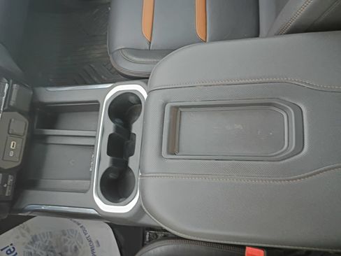 Used 2021 GMC Sierra 1500 AT4 w/ AT4 Value Package AWD/4WD image 30