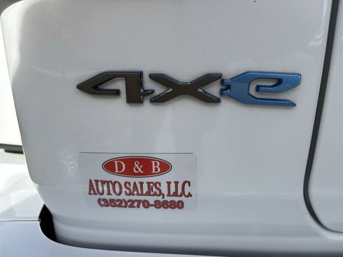 Used 2023 Jeep Wrangler Unlimited Sahara image 33