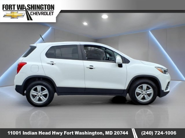 Used 2021 Chevrolet Trax LS w/ Tint and Cruise Package FWD image 2