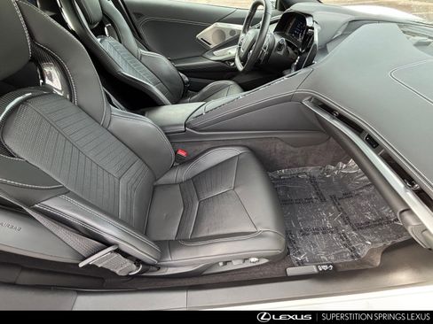 Used 2024 Chevrolet Corvette Stingray Preferred Cpe w/ Z51 Performance Package image 11