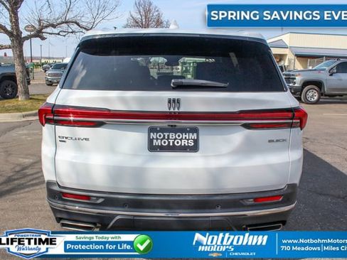 Used 2025 Buick Enclave Preferred AWD/4WD image 8