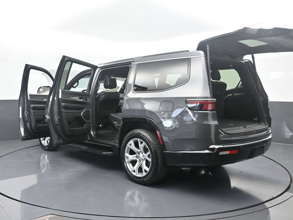 Used 2022 Jeep Wagoneer Series II RWD image 78