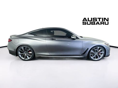 Used 2017 INFINITI Q60 Red Sport 400 AWD/4WD image 8