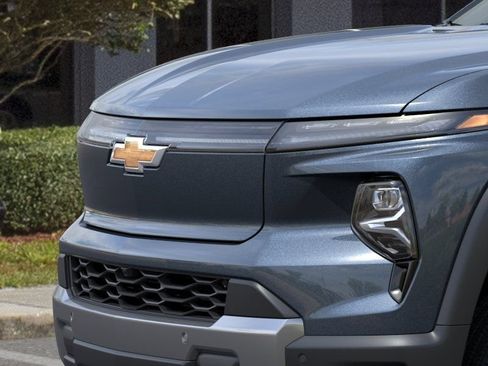 New 2026 Chevrolet Silverado EV LT AWD/4WD image 13