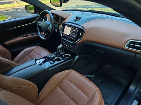 Used 2022 Maserati Ghibli GT image 22