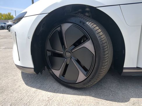 Used 2024 Lucid Air Touring AWD/4WD image 32