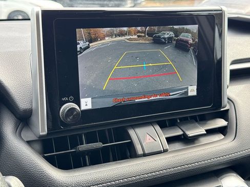 Certified 2023 Toyota RAV4 LE image 30