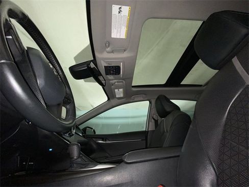 Used 2021 Toyota Camry XSE image 22