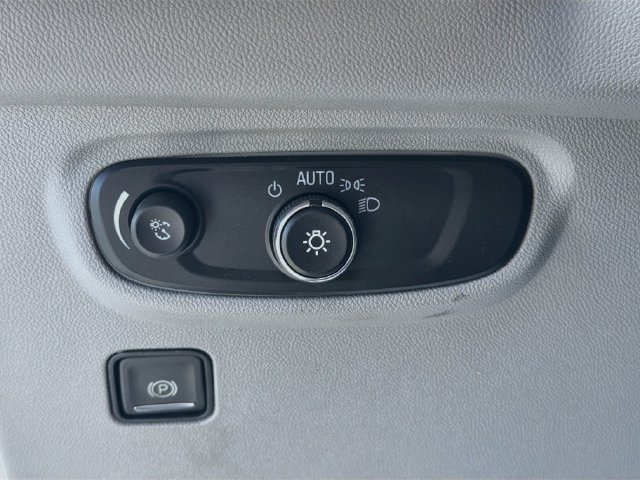 Used 2024 GMC Terrain SLE AWD/4WD image 10