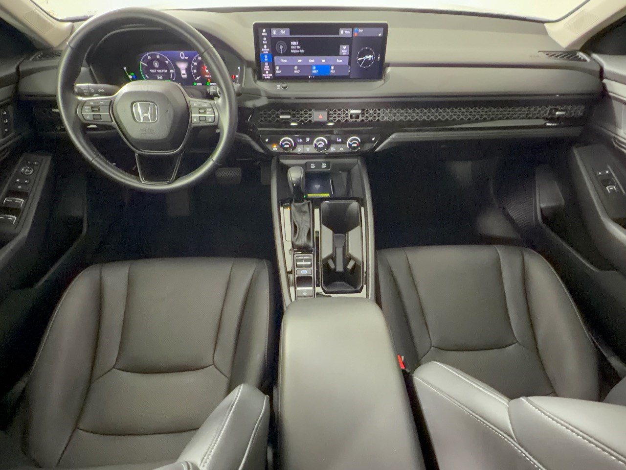 Certified 2025 Honda Accord EX-L image 17