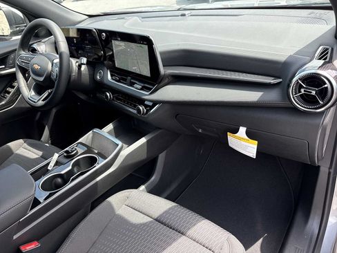 New 2026 Chevrolet Equinox LT w/ Safety and Technology Package AWD/4WD image 28