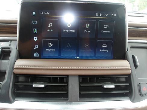 Used 2023 Chevrolet Suburban High Country AWD/4WD image 20