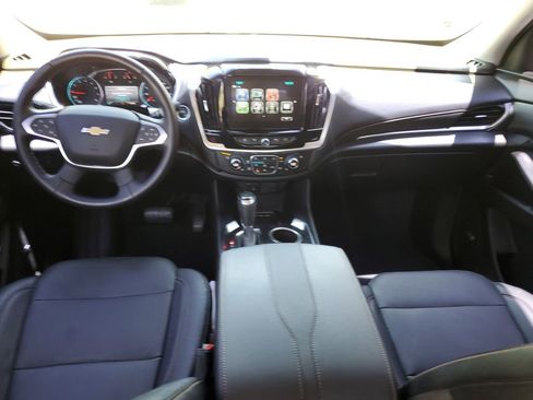 Used 2019 Chevrolet Traverse Premier w/ Driver Confidence II Package FWD image 16