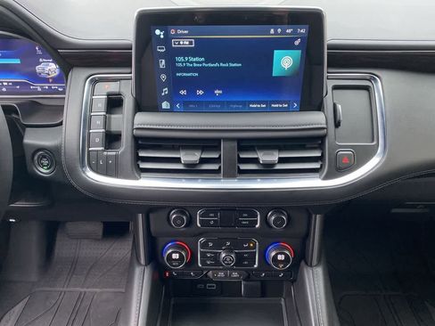 Used 2023 Chevrolet Tahoe LT w/ Luxury Package AWD/4WD image 23