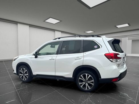 Used 2022 Subaru Forester Limited AWD/4WD image 11